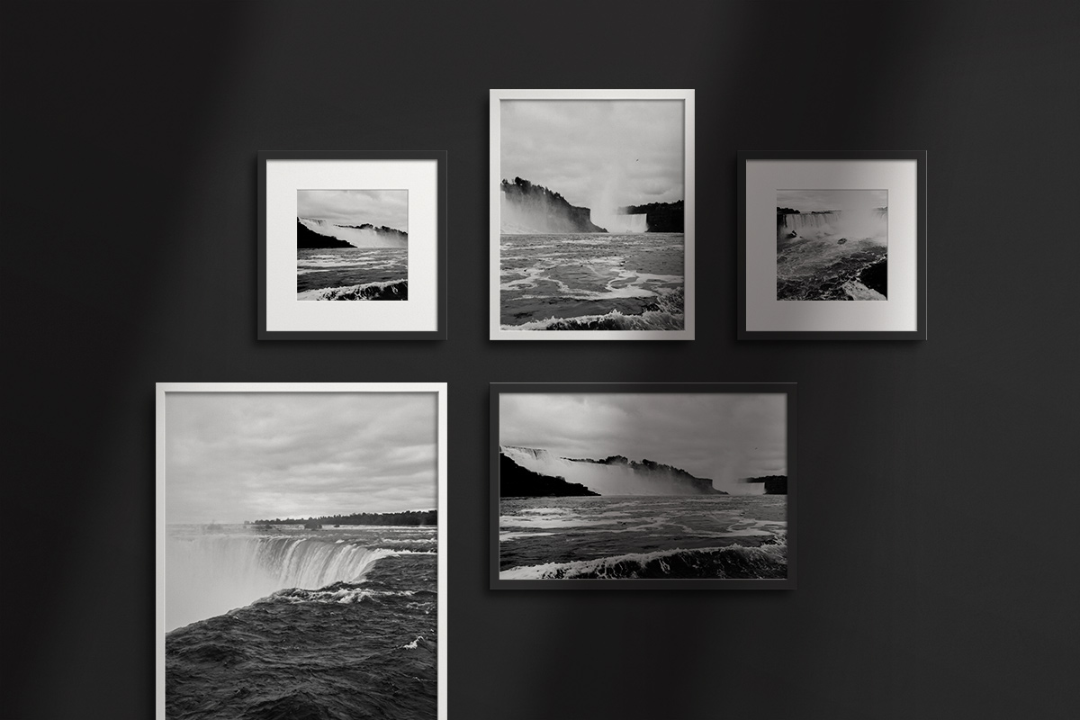 5 Black & White photo frames with black and white borders